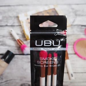 💕 3Piece Smokey Eye Brush Kit 💕